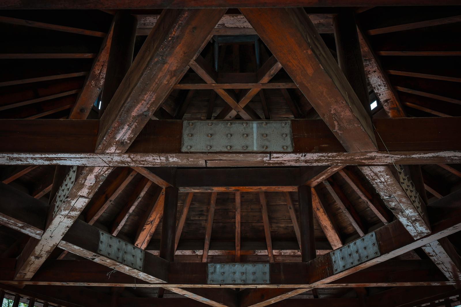 Structure de charpente en bois